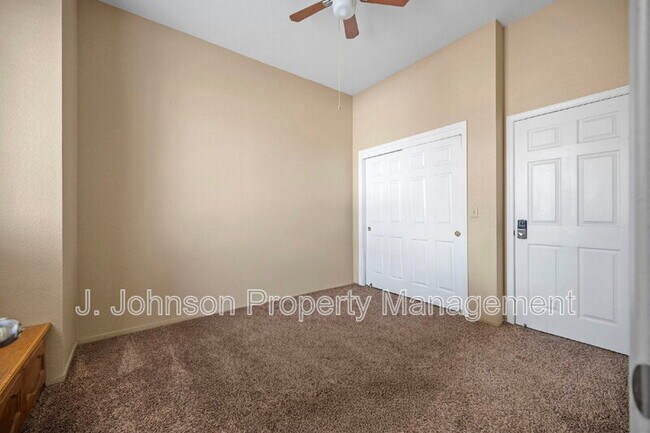 Building Photo - 516 Carrigane Way