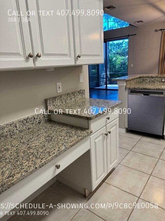 Building Photo - 1010 Winderley Pl