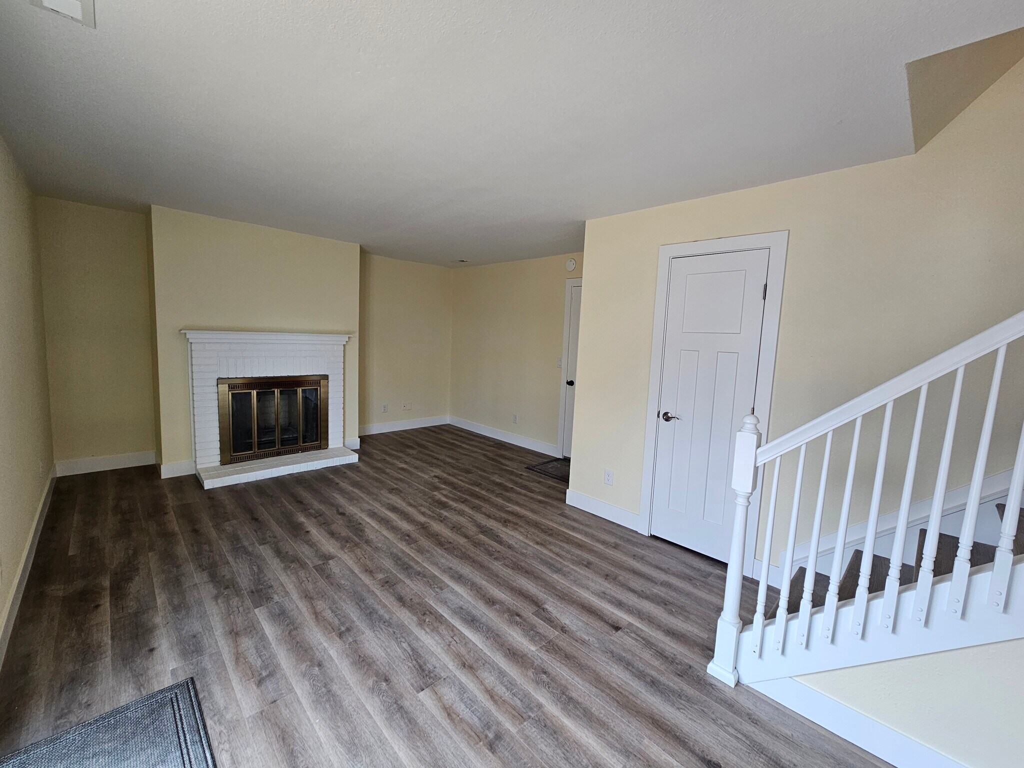 Building Photo - 5875 Granby Hill Dr