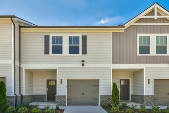 Building Photo - 1620 Denali Dr