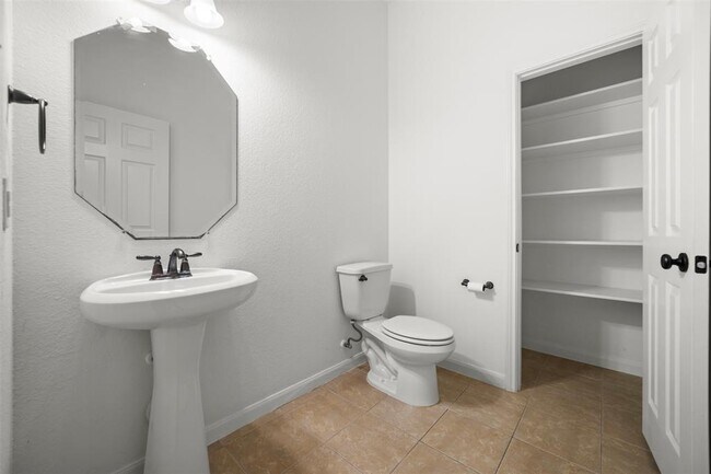 Building Photo - 216 Archipelago Trail