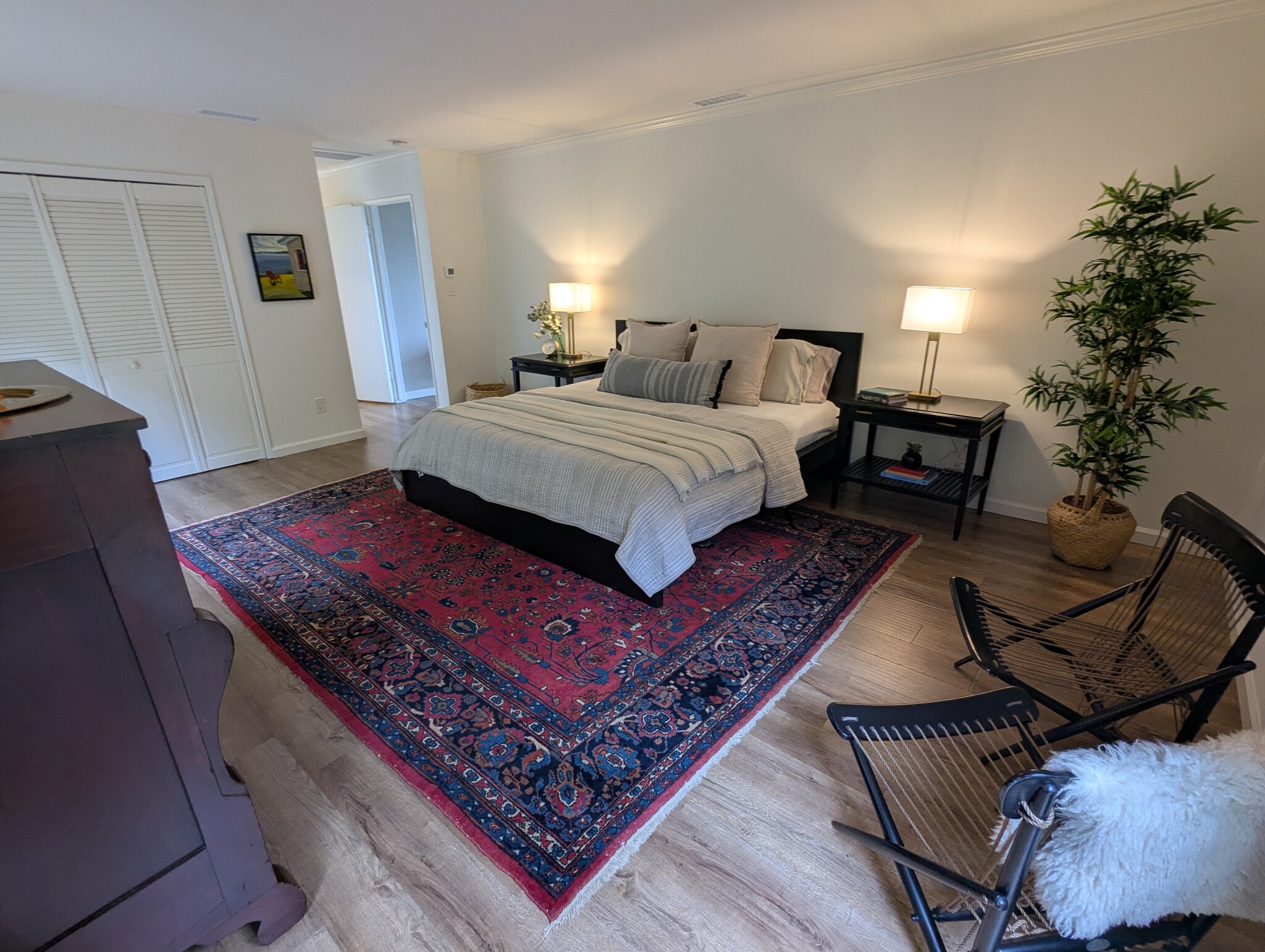 Master bedroom on top floor - 1868 Kaweah Dr