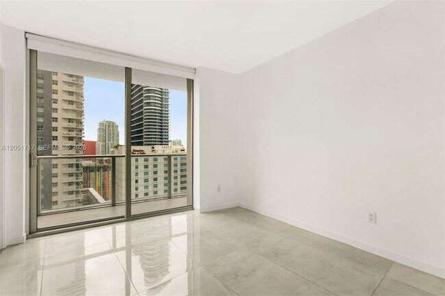 Building Photo - 1100 S Miami Ave