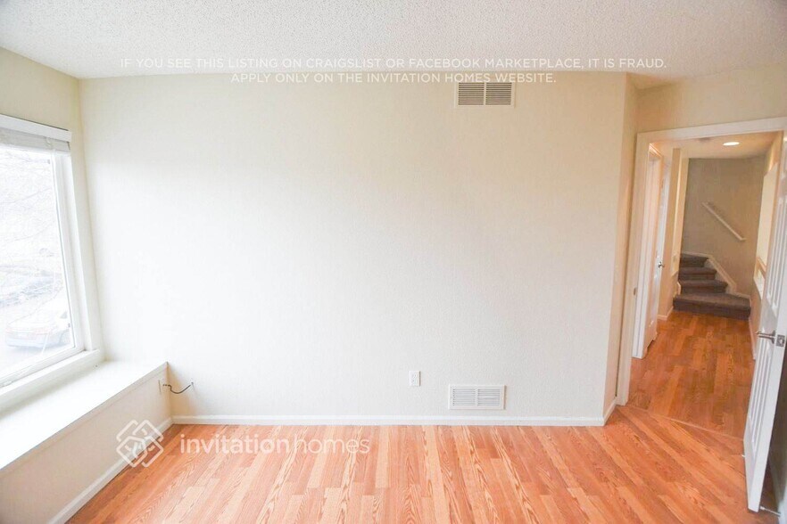Building Photo - 1572 Beacon Hill Dr