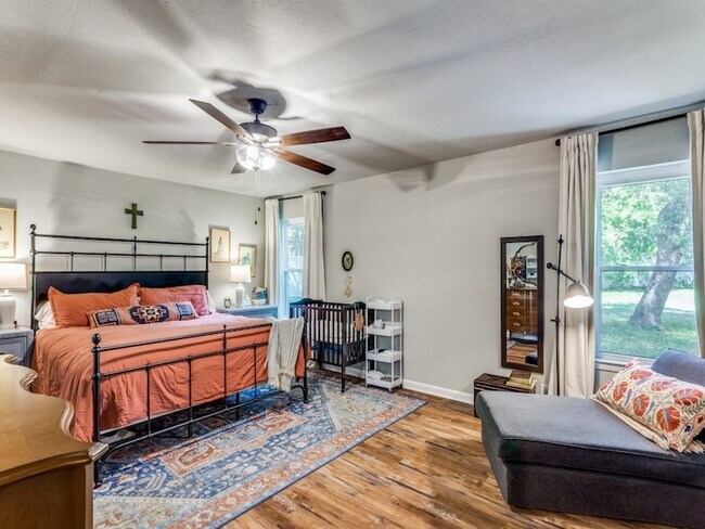 Building Photo - 7905 Skylake Dr
