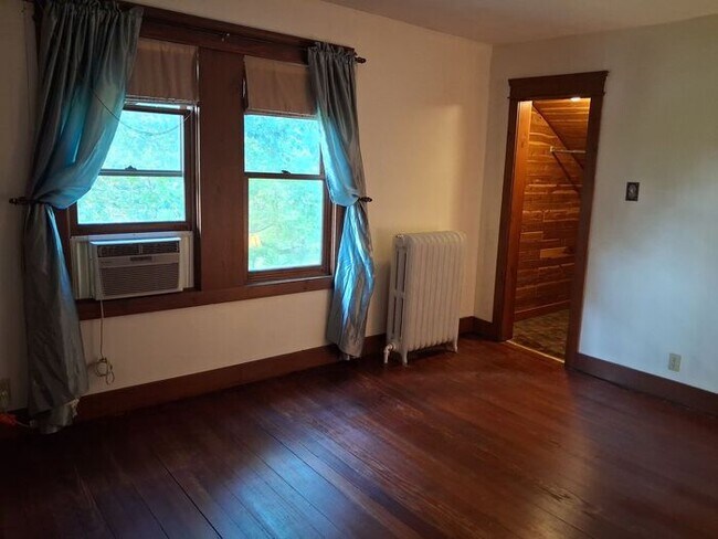 Building Photo - 4 bedroom home in Galien, MI