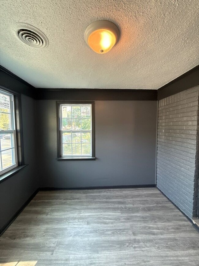 Building Photo - 1064 Brower St