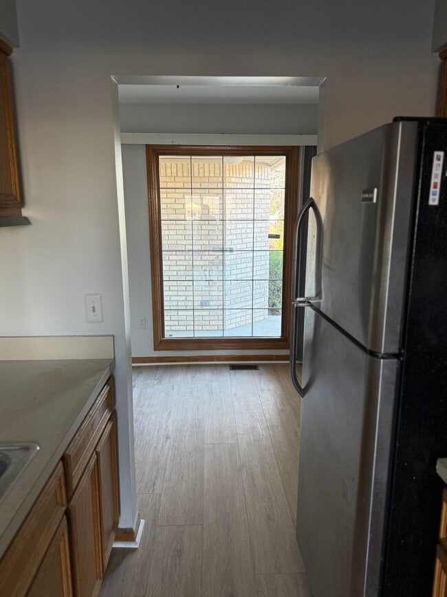 Primary Photo - 16891 Penrod Dr