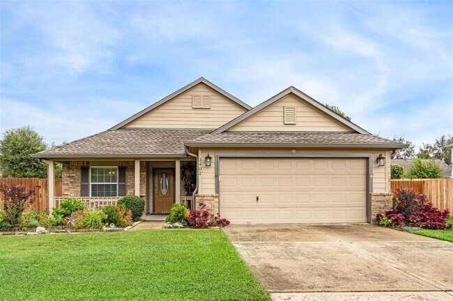 Primary Photo - 3402 Fox Ct