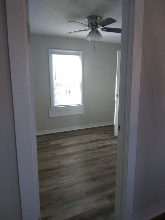 Building Photo - Newly remodeled 2 bedroom 1 bath home, Whi...