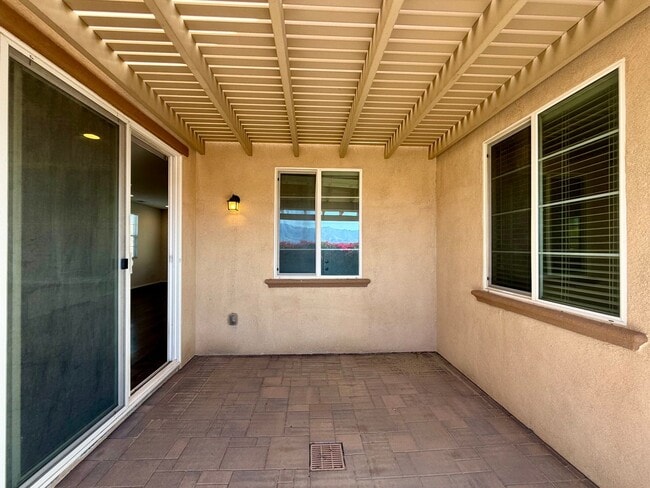 Building Photo - 206 Paseo Gusto