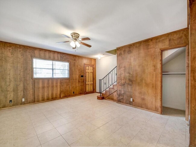 Building Photo - 206 Park Ln