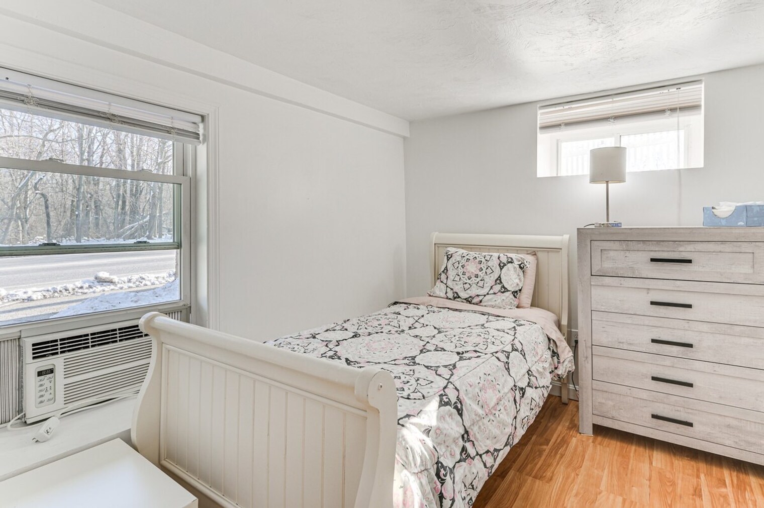 Building Photo - 815 Donata Rd