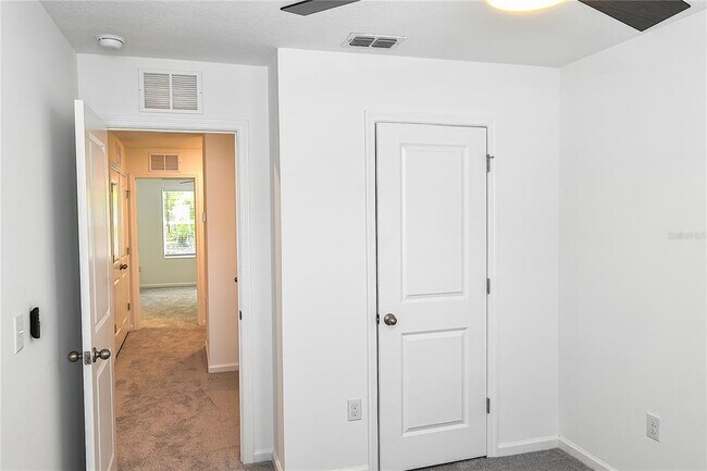 Building Photo - 38061 Elby Ln