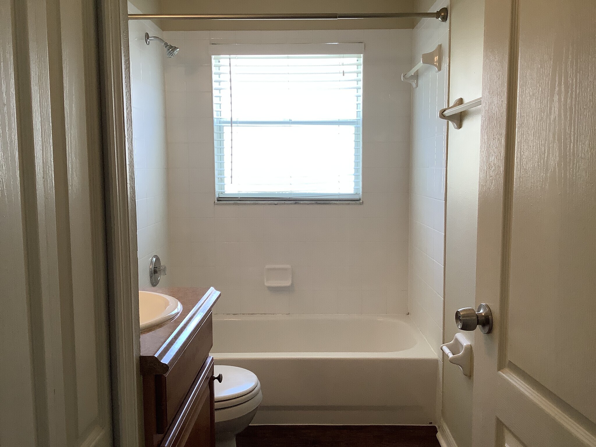 Building Photo - 9312 Hidden Water Cir