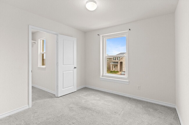 Building Photo - 547 Deer Crest Dr