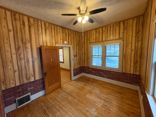 Building Photo - 2274 Orchard St