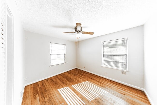 Building Photo - 4710 Glenmont St