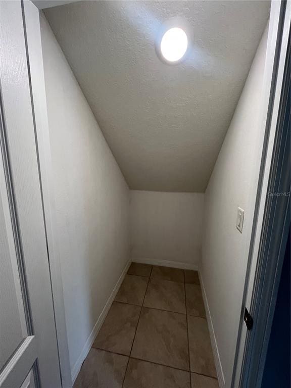 Building Photo - 220 St Thomas Dr