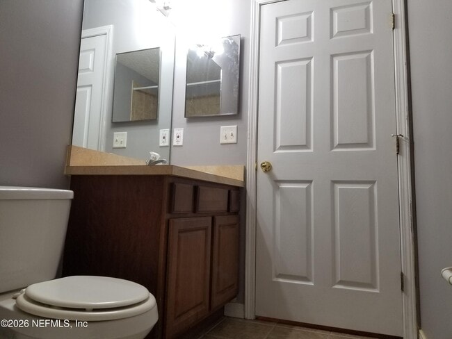 Building Photo - 837 Broxton St