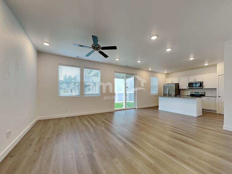 Building Photo - 8002 Katriel Ct SW