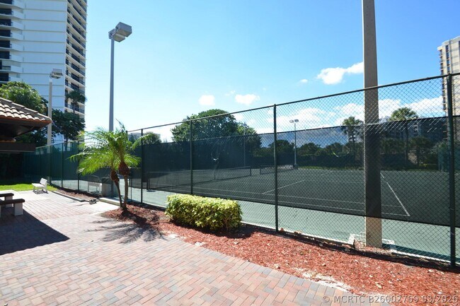 Building Photo - 4748 S Ocean Blvd