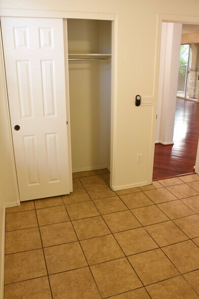 Building Photo - 2775 N Saramano Ln