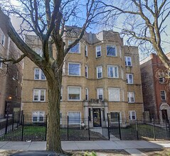 Building Photo - 2043 W Arthur Ave