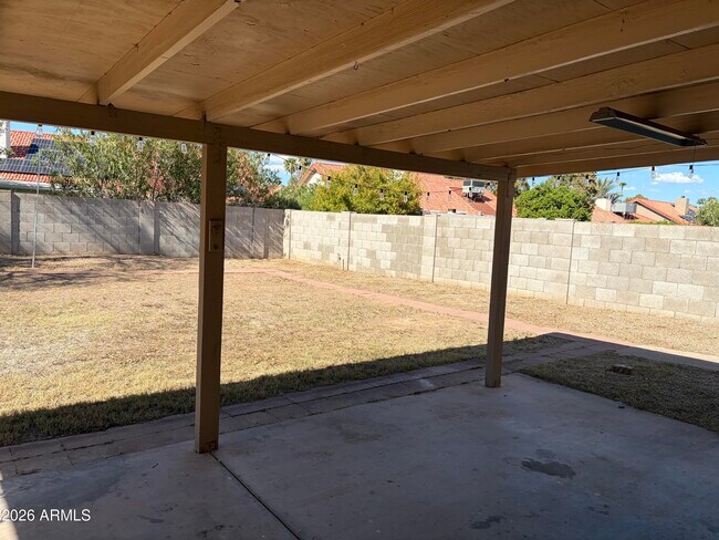 Building Photo - 5810 W Kesler St