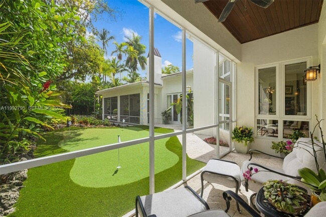 Building Photo - 755 Tiziano Ave