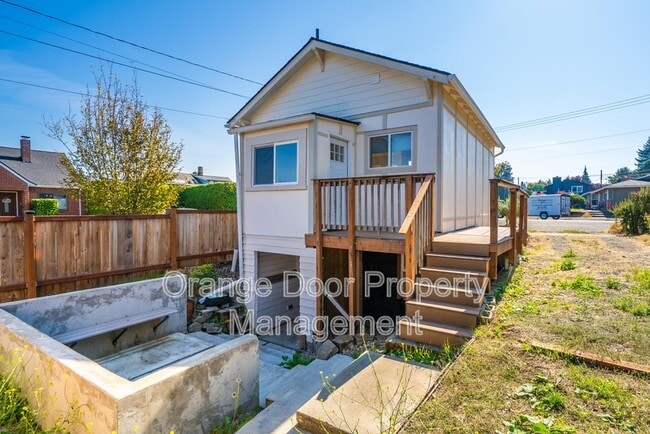 Building Photo - 5101 N 45th St