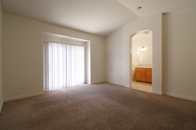 Building Photo - **Single-Story Home in The Classics at Bradley Square – 4 Bedrooms, 3 Baths**