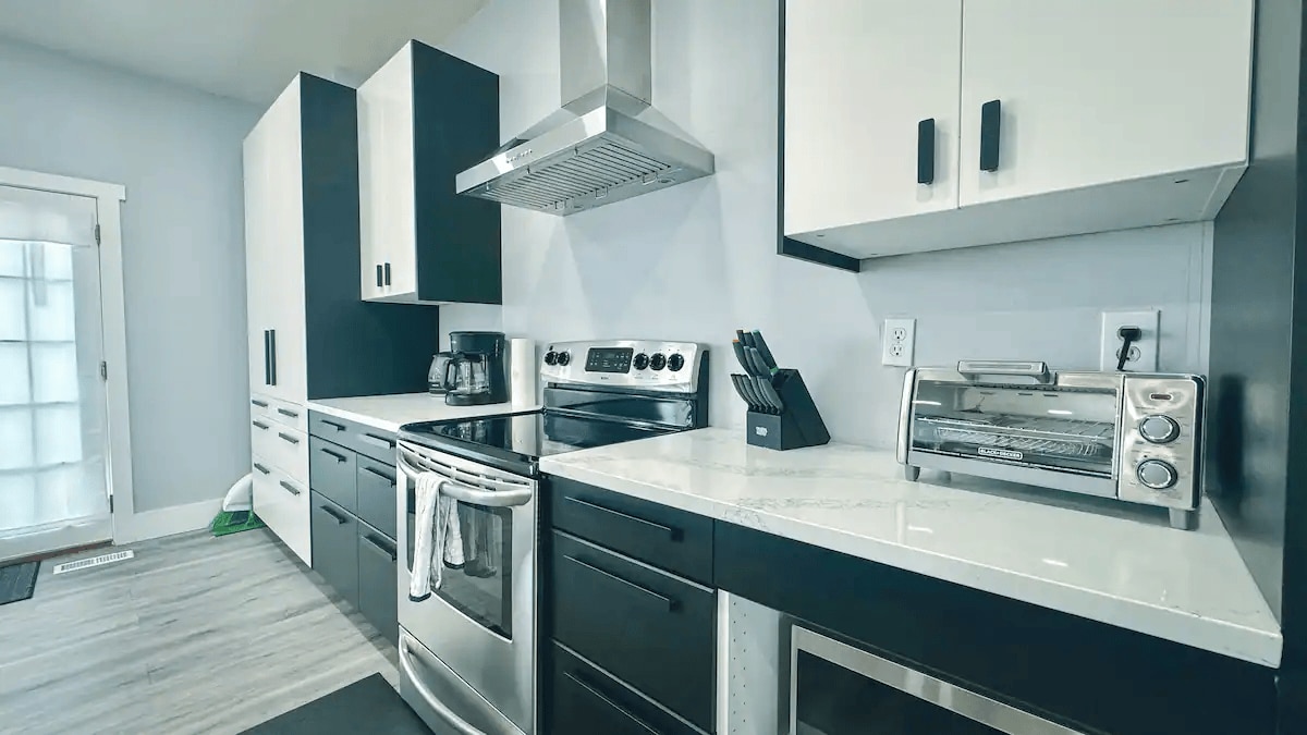 Building Photo - 14380 Henry Day Rd