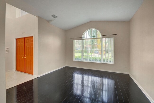Building Photo - 1282 Pebble Ridge Ln