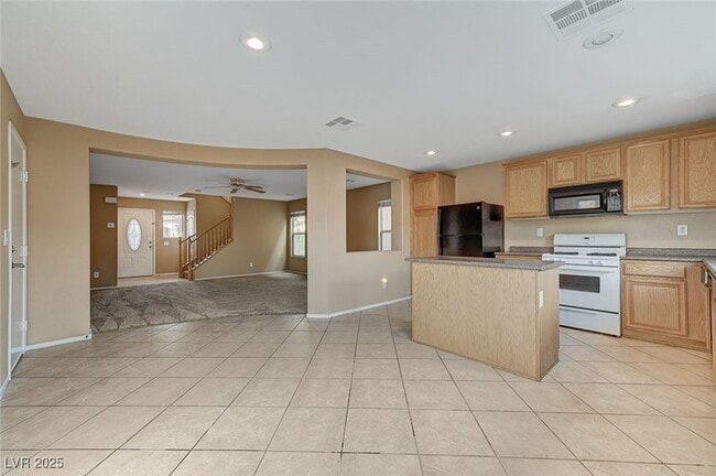 Building Photo - 83 Lockheed Ave