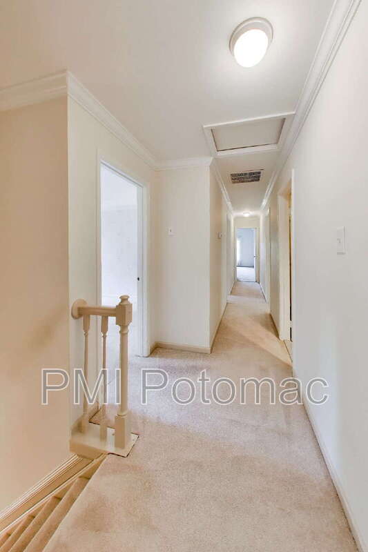 Building Photo - 14672 Brougham Way