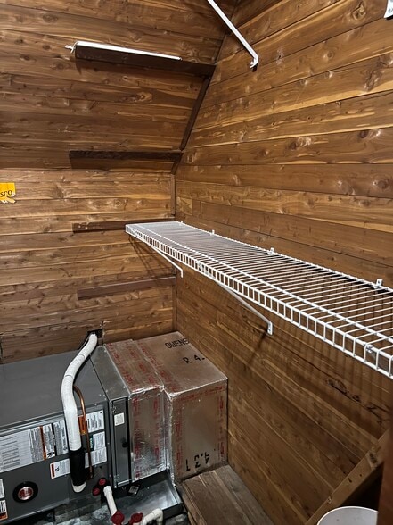 Closet - 2223 N 2nd St