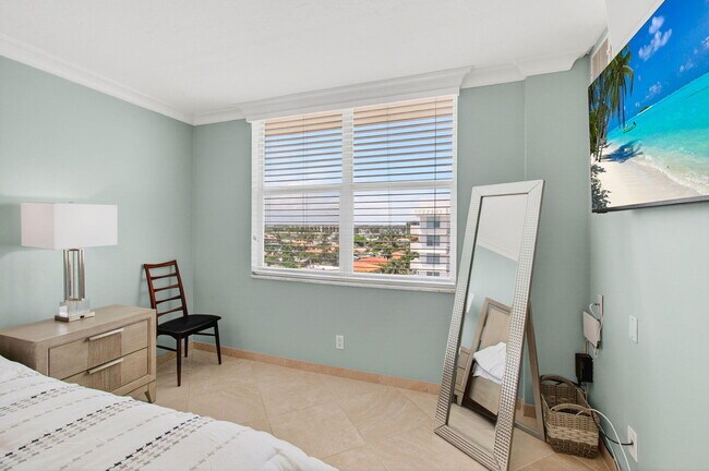 Building Photo - 4511 S Ocean Blvd
