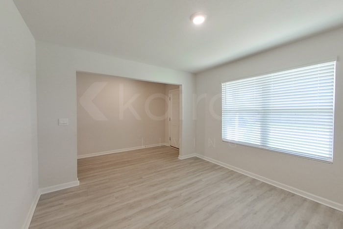 Building Photo - 245 Monarch Ln