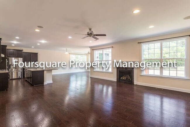 Building Photo - Single Family Home |1st Floor- Guest Suite...