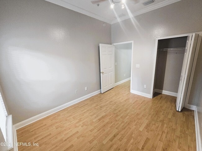 Building Photo - 7047 Deer Lodge Cir