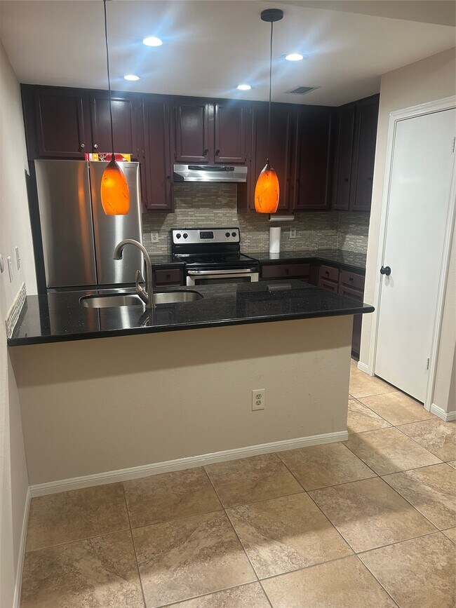 Building Photo - 11711 Memorial Dr