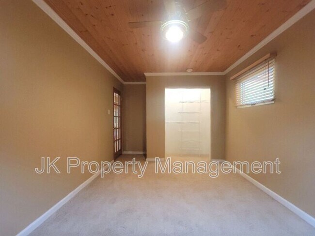 Building Photo - 1305 2nd Ave N