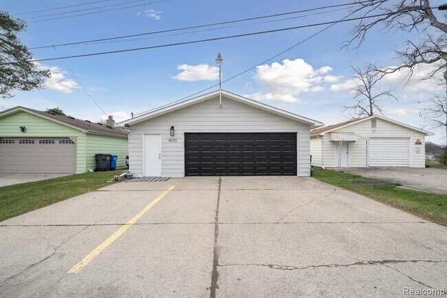 Building Photo - 4071 Homestead Dr