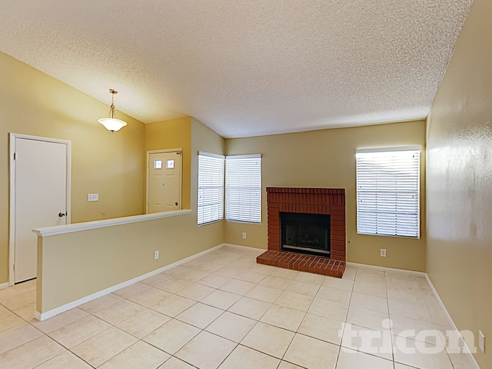 Building Photo - 625 Freeburg Pl