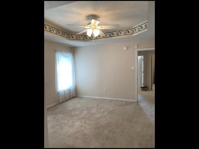 Building Photo - 1024 Colonial Dr