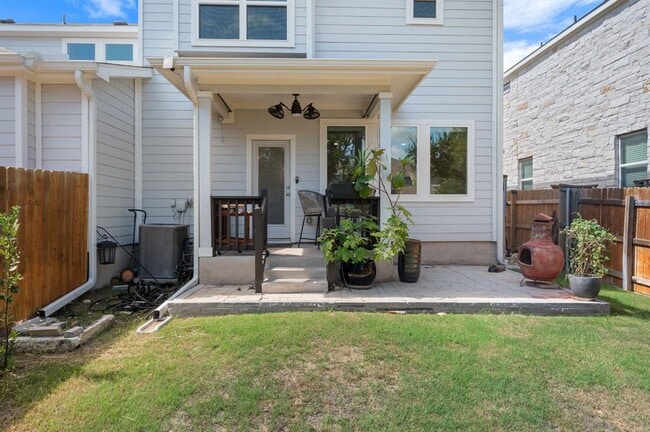 Building Photo - 2228 Rocoso Trl