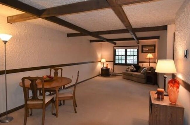 Building Photo - 42 Swanson Ct