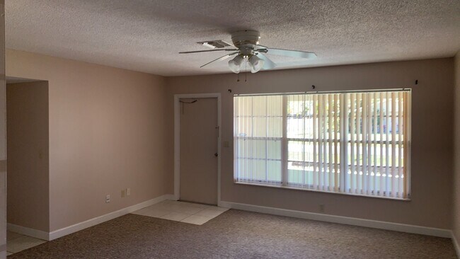 Building Photo - ***COMING SOON!!!*** 4 bedroom/ 2 bath