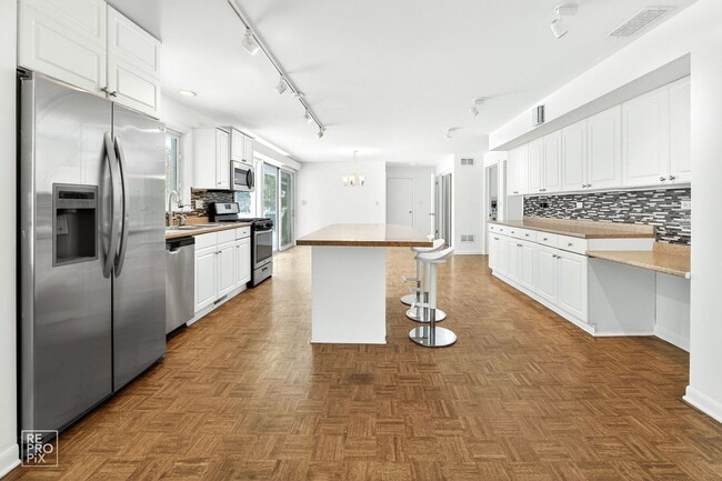 Building Photo - 23670 N Elm Rd